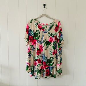 Sew In Love Cream Floral Short Sleeve Top